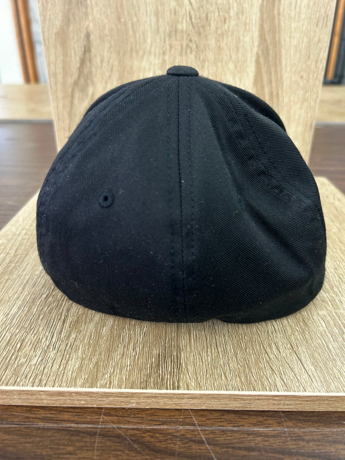 G paw print FlexFit Cap