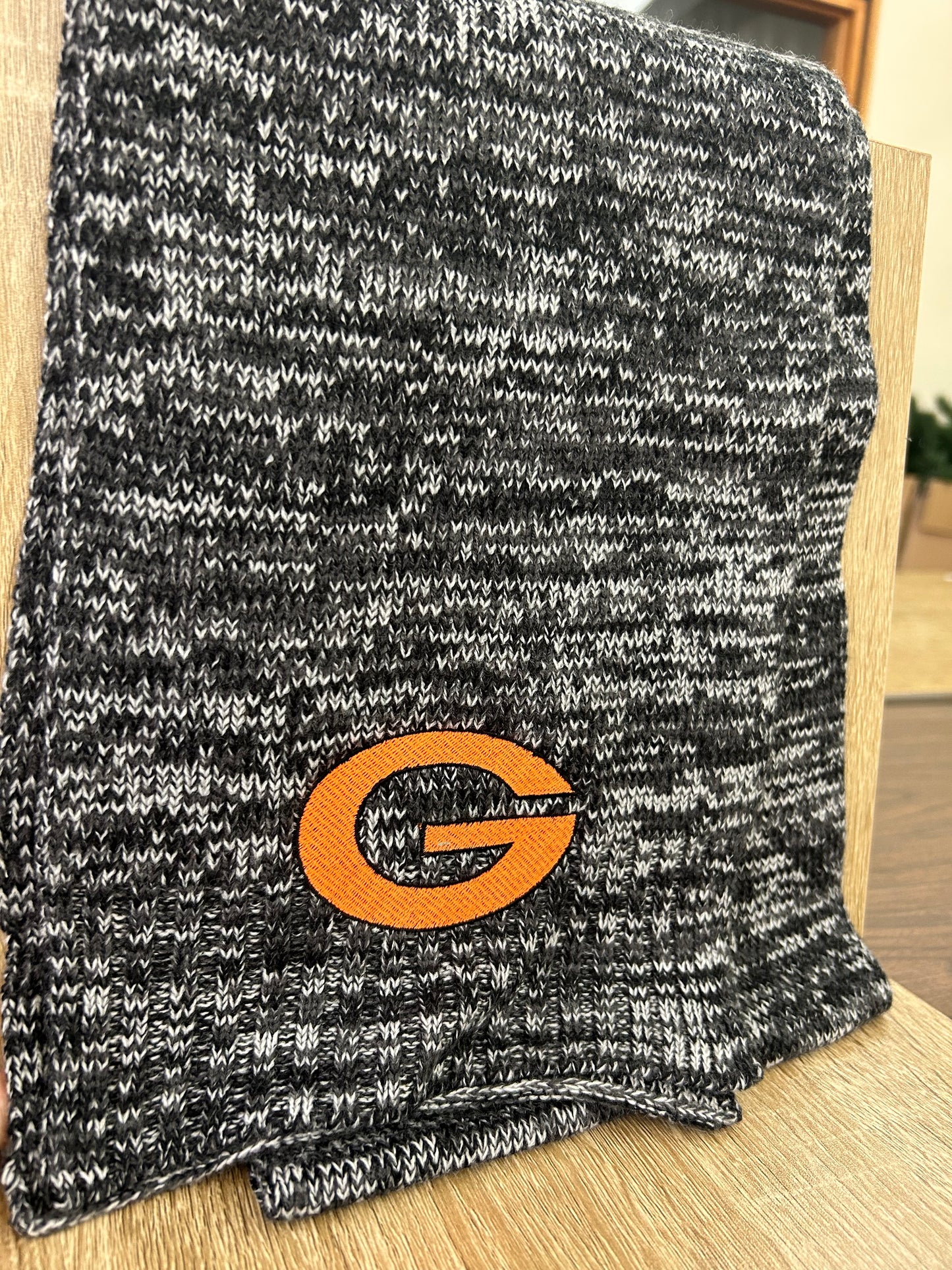 Gibsonburg marled Scarf